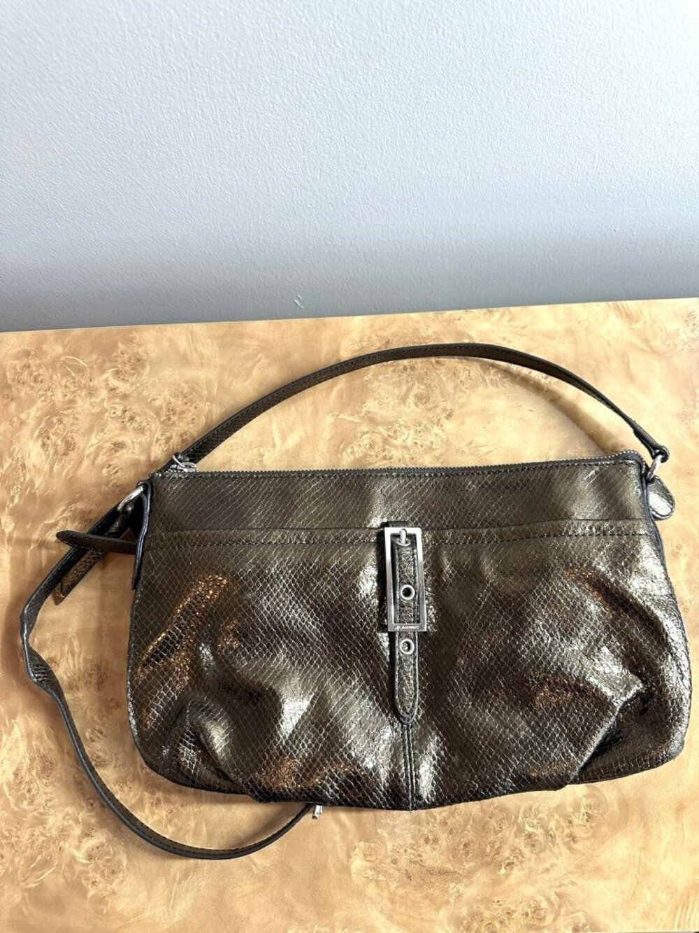 B. Makowsky Bronze Leather Shoulder Crossbody Bag Metallic Snake Textured